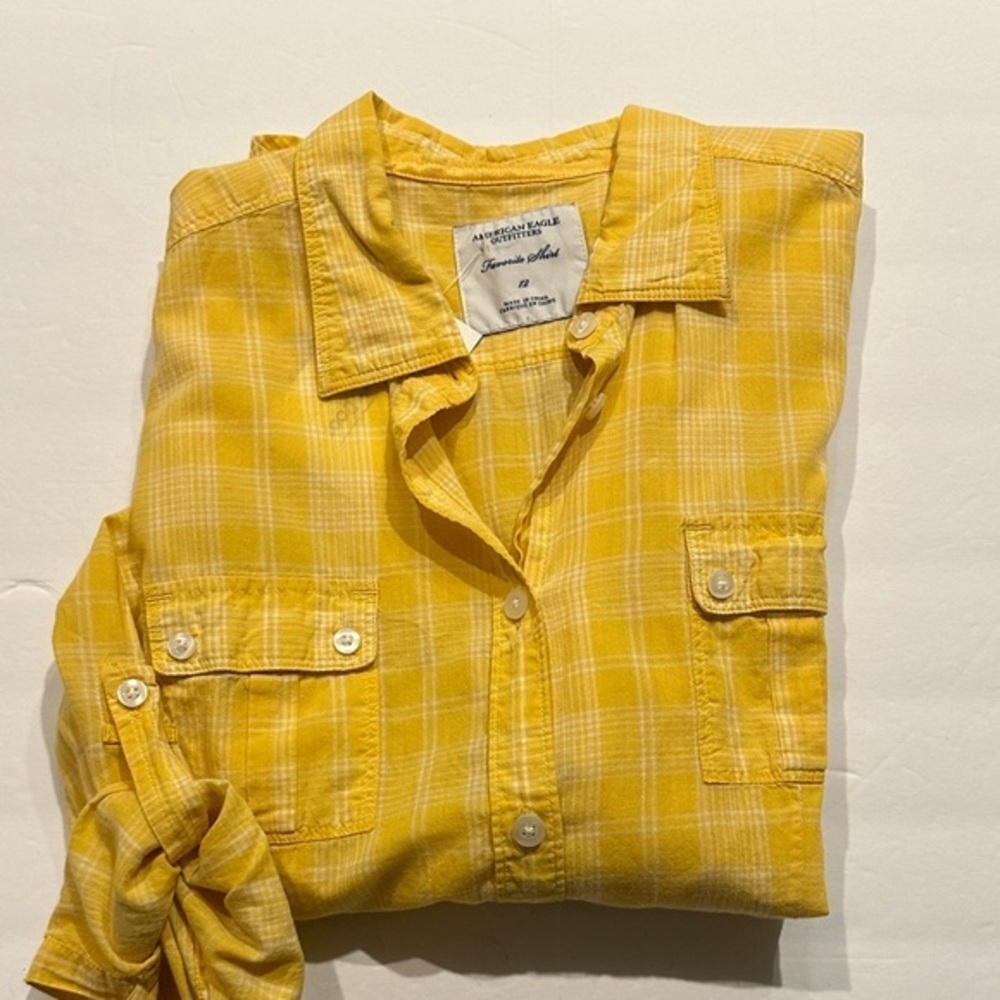 American Eagle Yellow Plaid three-quarter sleeve button down Shirt size small